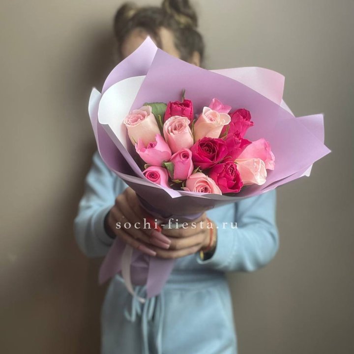 Букет из 15 роз Микс (Кения) в Оренбурге