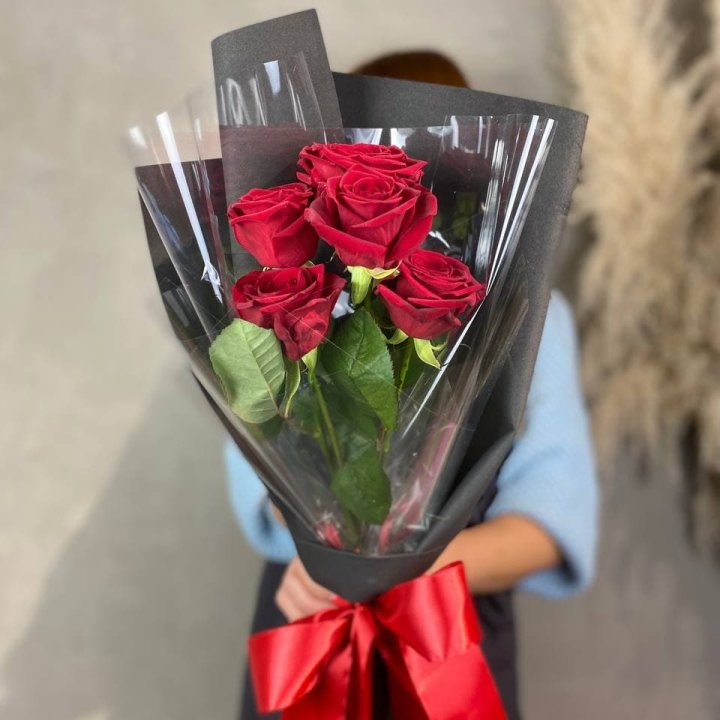 5 роз ред наоми в Оренбурге