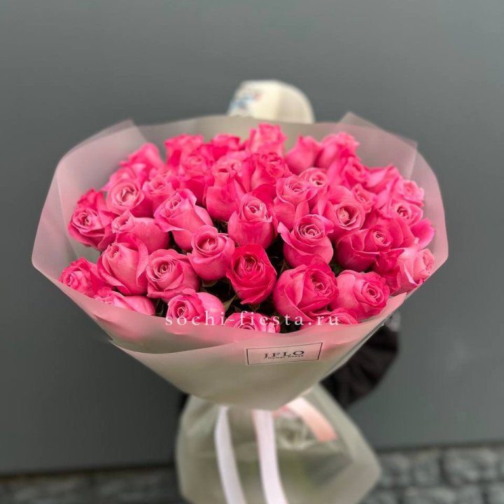 Роза малиновая в Оренбурге