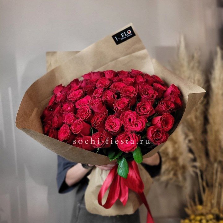 63 красных роз вайт в Оренбурге