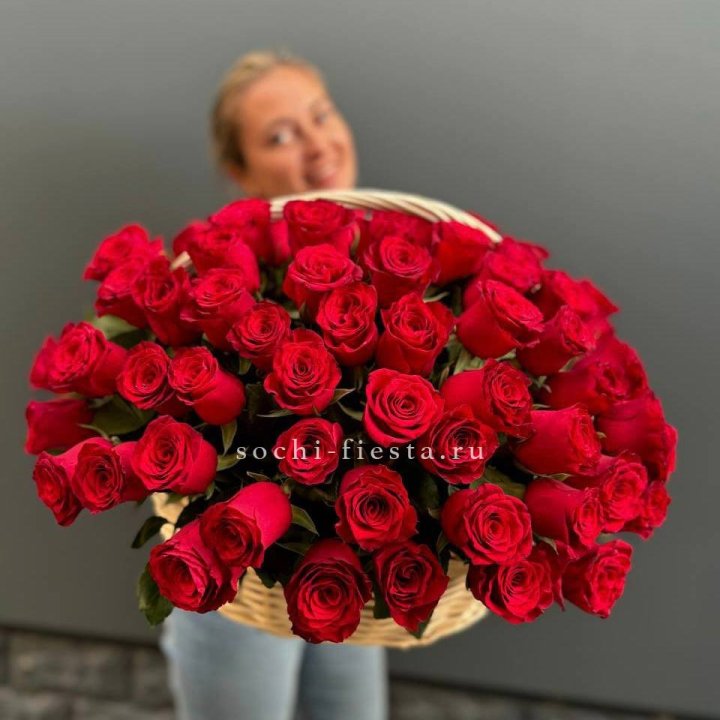 101 красная роза в корзине   в Оренбурге