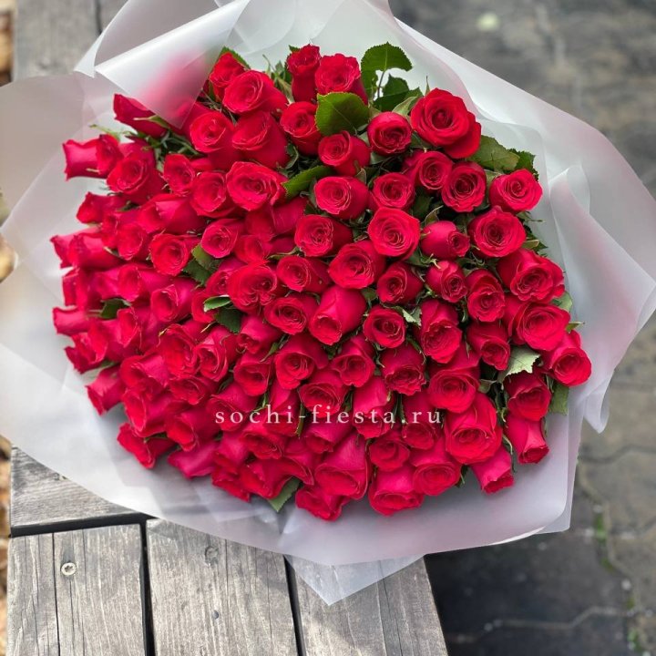 101 красная роза Лолита в Оренбурге