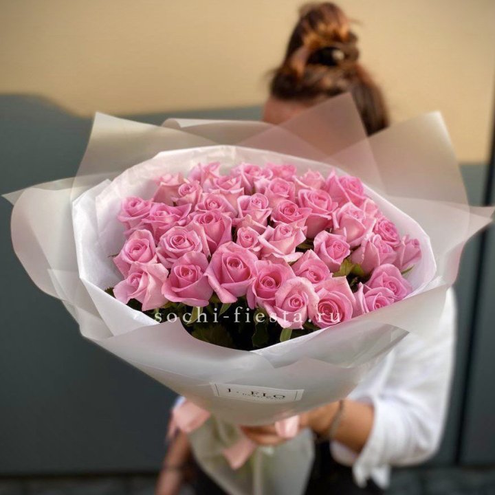 Букет розовых роз  в Оренбурге