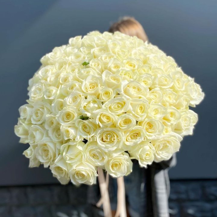 Букет  из 101 белой розы  в Оренбурге