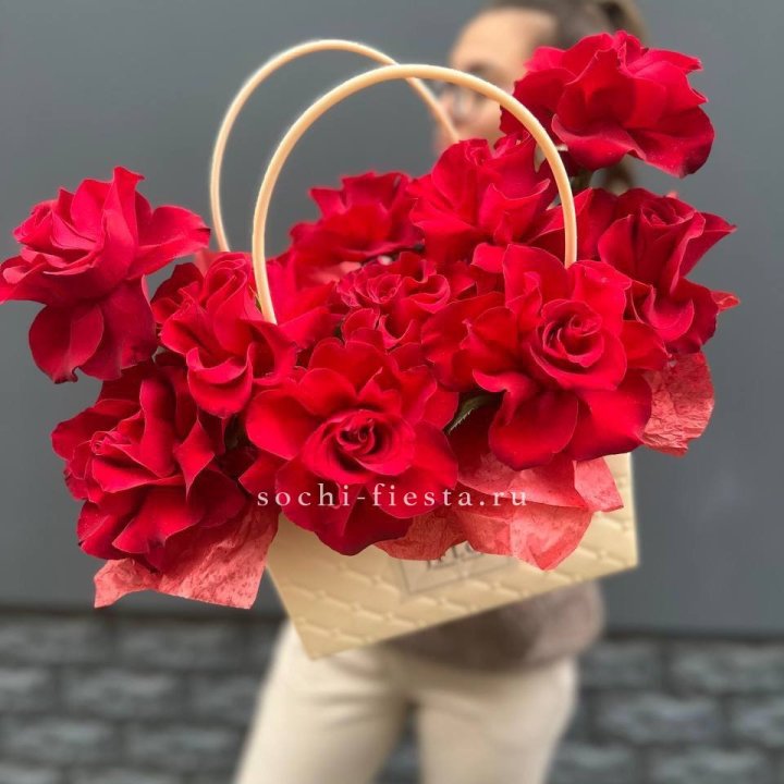 Французские розы в сумочке в Оренбурге