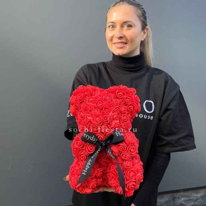 Медведь из роз красный в Оренбурге
