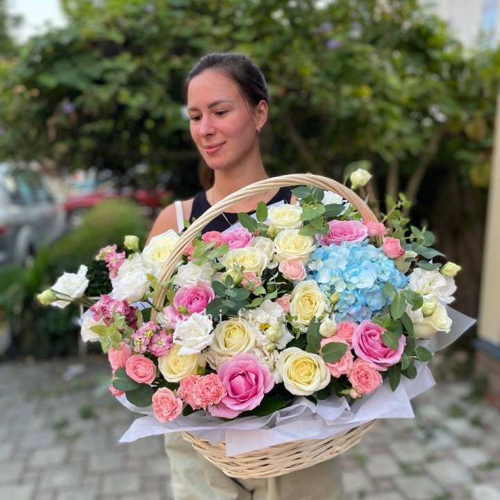 Цветочная корзина №2 в Оренбурге
