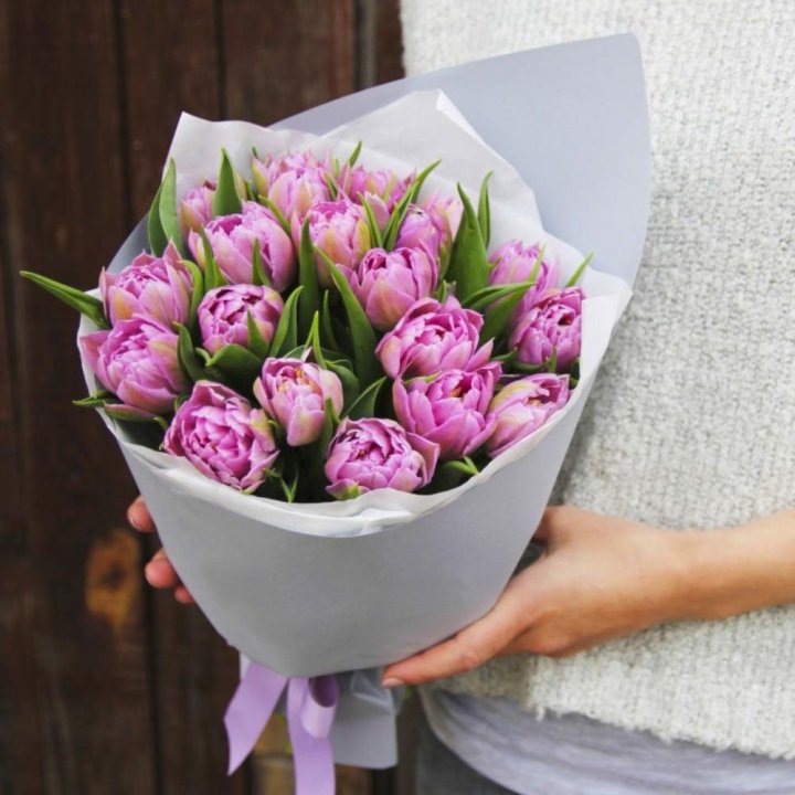 Букет пионовидных тюльпанов в Оренбурге