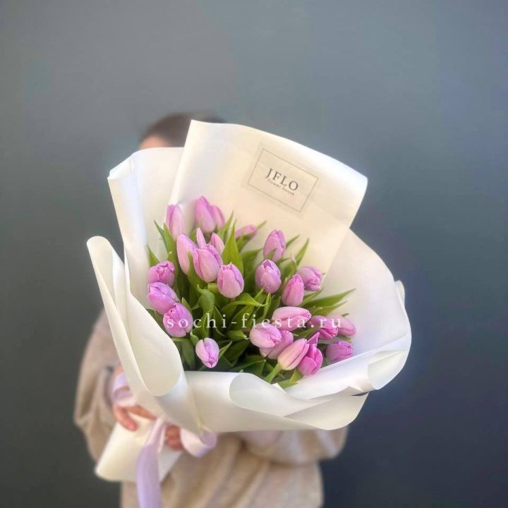 25 сиреневых тюльпанов в Оренбурге