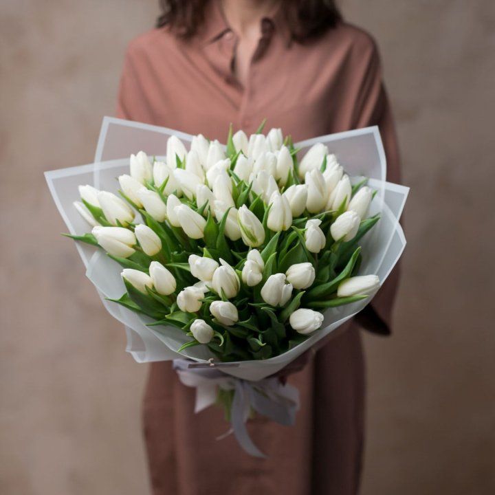 51 белый тюльпан в Оренбурге