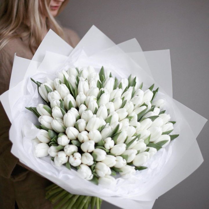 101 белый тюльпан в Оренбурге