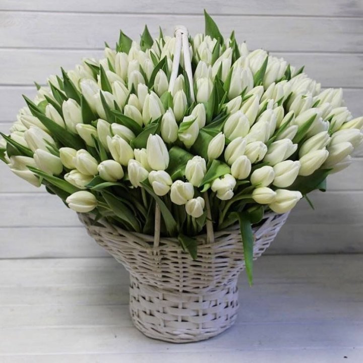 Корзина из 151 тюльпана в Оренбурге