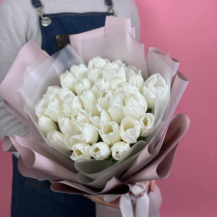 Букет белых тюльпанов "Пур-пур" в Оренбурге